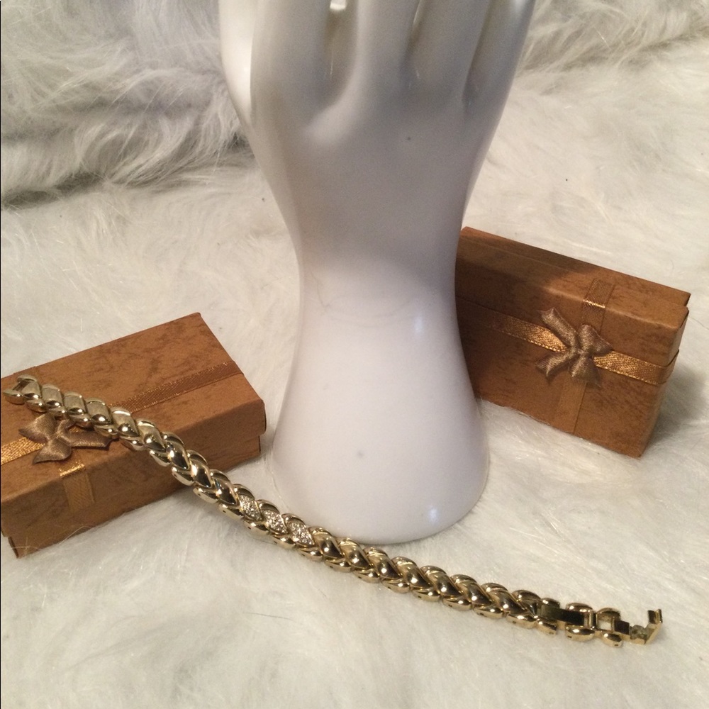 Bracelet